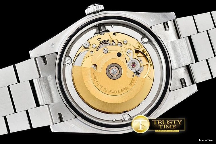 0213 RDD0215E – DayDate 36mm Tailored 688